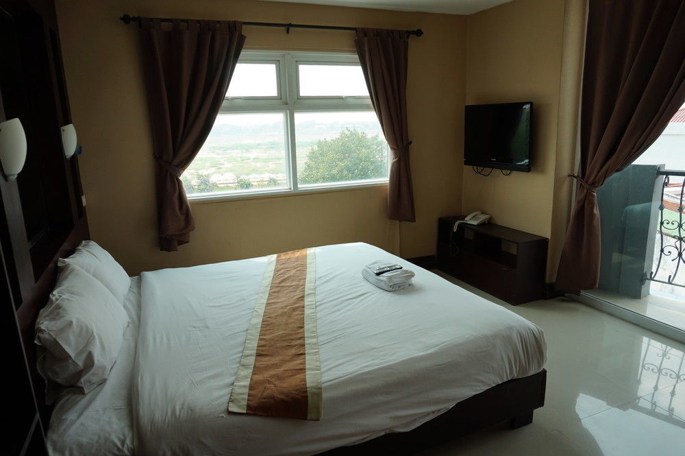 V Hotel Vientiane Bagian luar foto